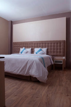 Rivavi Kuta Beach Hotel Легиан Экстерьер фото